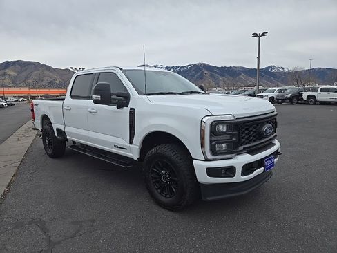 Used 2024 Ford F250 XLT w/ XLT Premium Package image 3