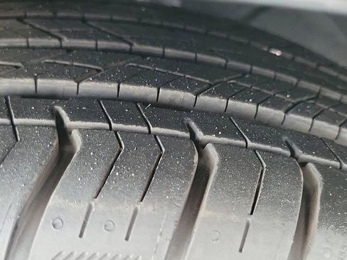 Used 2025 Cadillac Lyriq Sport image 29