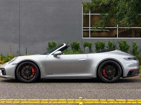 Used 2022 Porsche 911 Carrera GTS RWD image 26