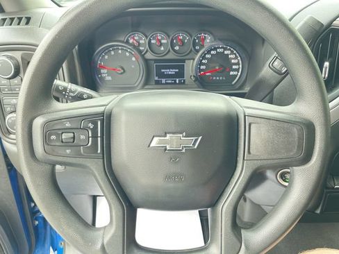 Certified 2022 Chevrolet Silverado 1500 Custom Trail Boss w/ LPO, Dark Essentials Package AWD/4WD image 11
