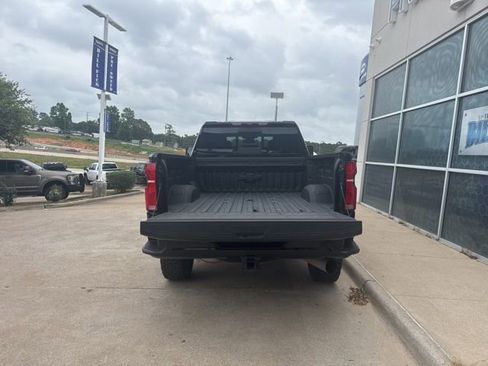 Used 2025 Chevrolet Silverado 2500 LT w/ Trail Boss Package AWD/4WD image 7