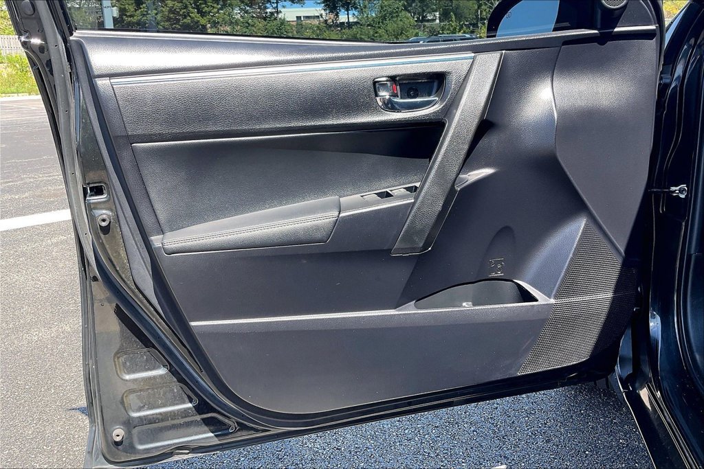 Used 2016 Toyota Corolla S FWD image 22