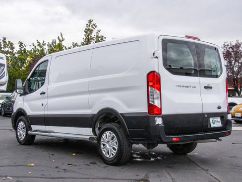 Used 2024 Ford Transit 250 Low Roof w/ Exterior Upgrade Package image 5