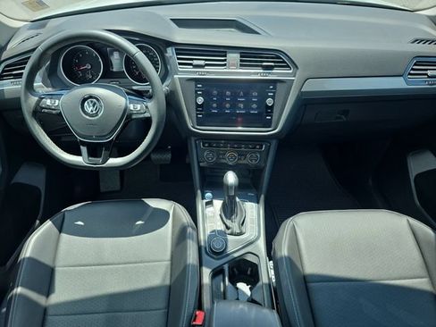 Used 2021 Volkswagen Tiguan SE AWD/4WD image 30