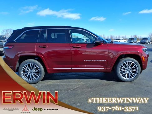 New 2026 Jeep Grand Cherokee Summit image 6