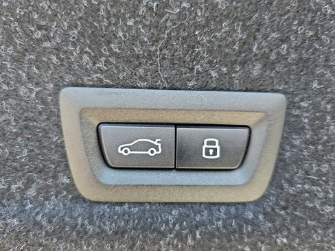 New 2026 BMW 330i Sedan w/ M Sport Package image 13