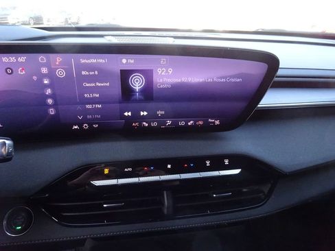 Certified 2025 Buick Enclave Sport Touring image 30