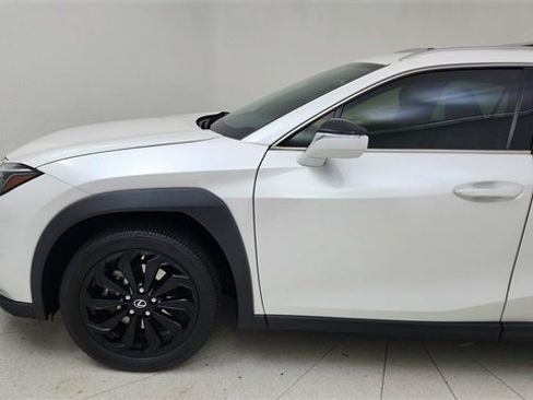 Used 2024 Lexus UX 250h FWD image 9
