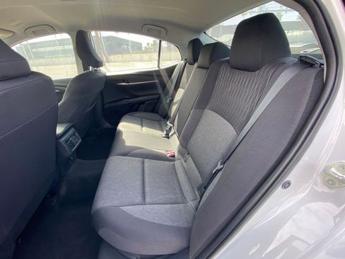 Used 2025 Toyota Camry LE FWD image 36