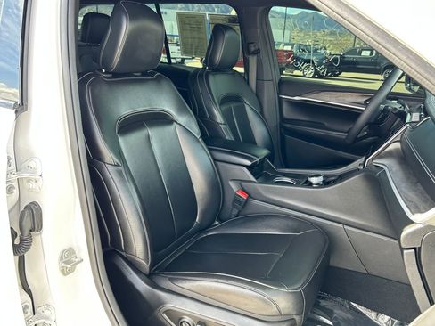 Used 2024 Jeep Grand Cherokee Limited w/ Trailer Tow Package image 18