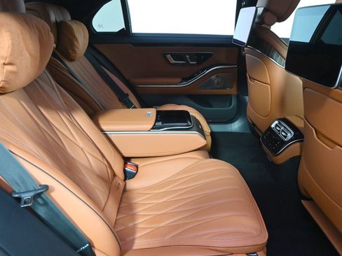 Used 2024 Mercedes-Benz S 63 AMG S image 17