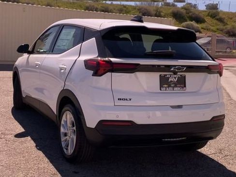 New 2027 Chevrolet Bolt LT w/ Comfort Package FWD image 7