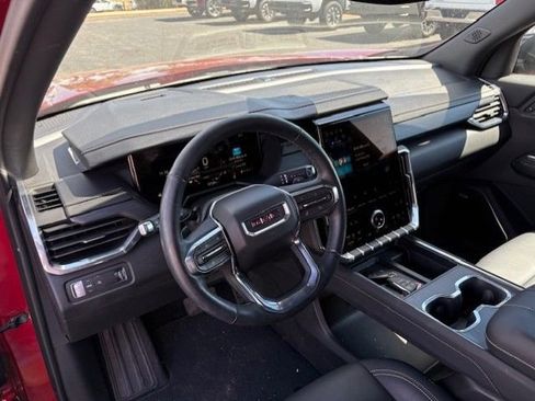 Used 2024 GMC Acadia Elevation FWD image 10