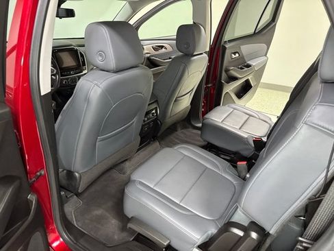 Used 2019 Chevrolet Traverse LT w/ LT Premium Package FWD image 27