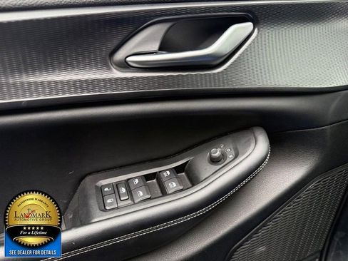 Used 2023 Jeep Grand Cherokee L Laredo image 8