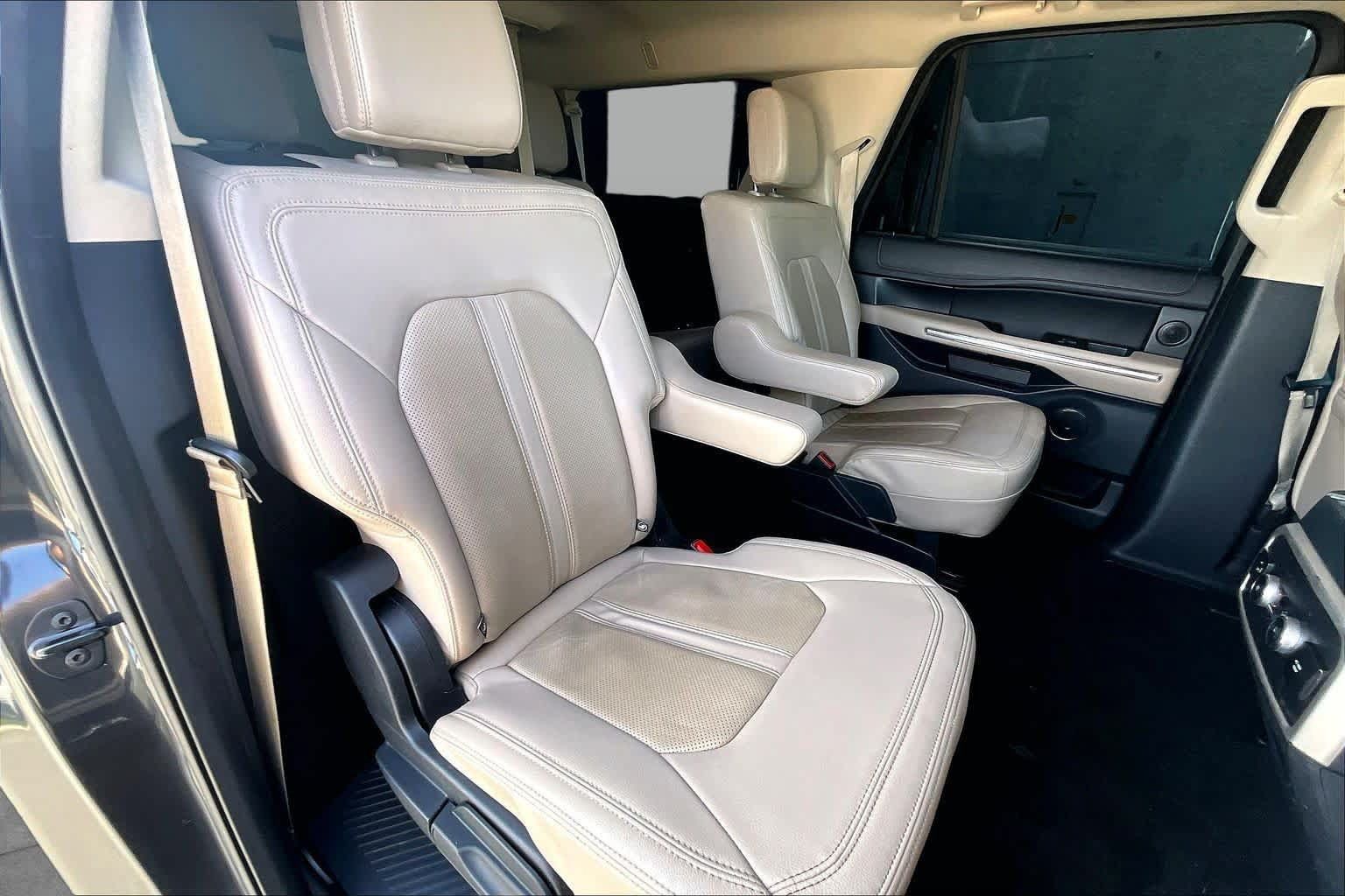 Used 2022 Ford Expedition Max Limited RWD image 18