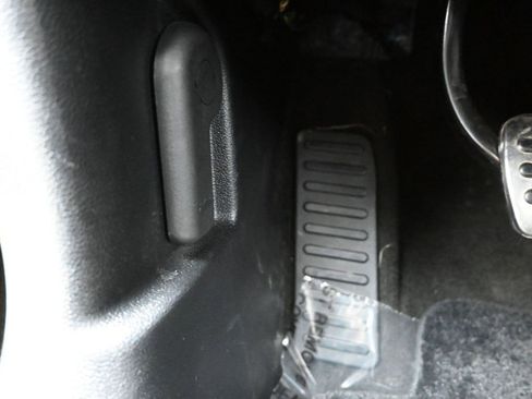 Used 2017 Ford Mustang Shelby GT350R w/ GT350R Equipment Group 920A image 22