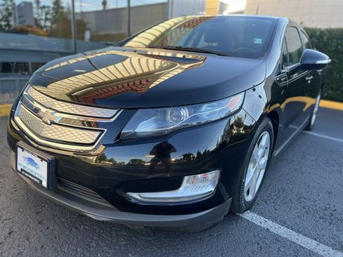 Used 2015 Chevrolet Volt w/ Enhanced Safety Package 1 FWD image 1