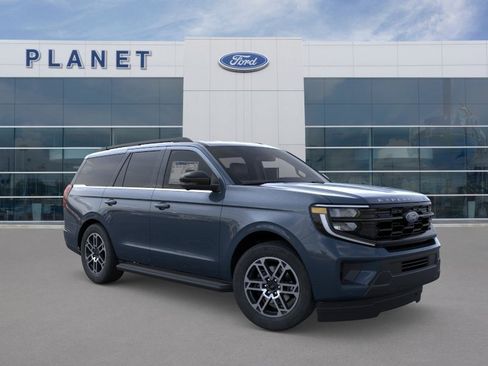 New 2026 Ford Expedition Active RWD image 9