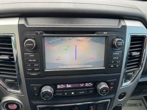 Used 2017 Nissan Titan SV RWD image 19