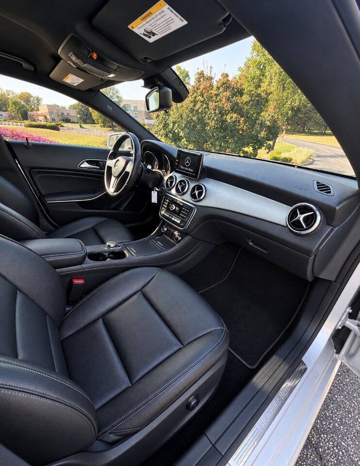 Used 2014 Mercedes-Benz CLA 250 image 6