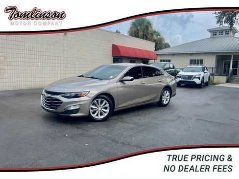 Used 2024 Chevrolet Malibu LT FWD image 1