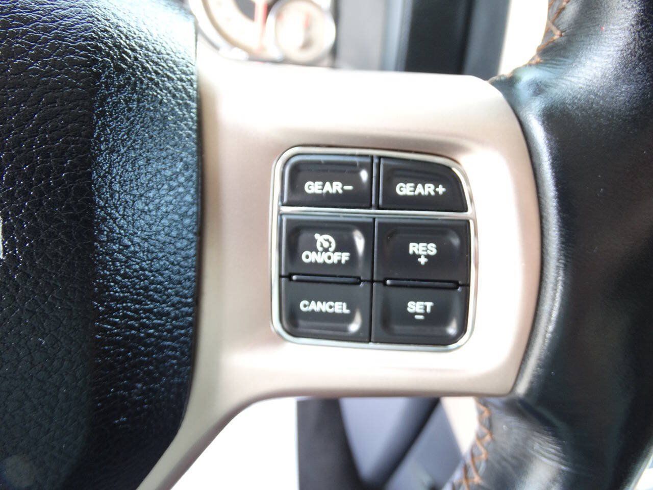 Used 2017 RAM 1500 4x4 Crew Cab Laramie Longhorn image 20