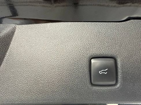 Used 2024 Ford Escape ST-Line AWD/4WD image 11