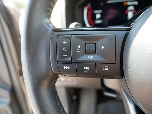 Used 2021 Nissan Rogue Platinum AWD/4WD image 24