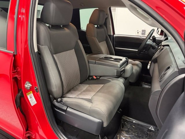 Used 2014 Toyota Tundra SR AWD/4WD image 30