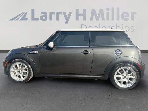 Used 2011 MINI Cooper S image 2
