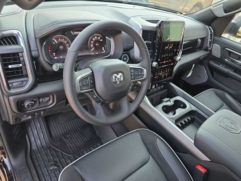 New 2026 RAM 1500 Laramie AWD/4WD image 15