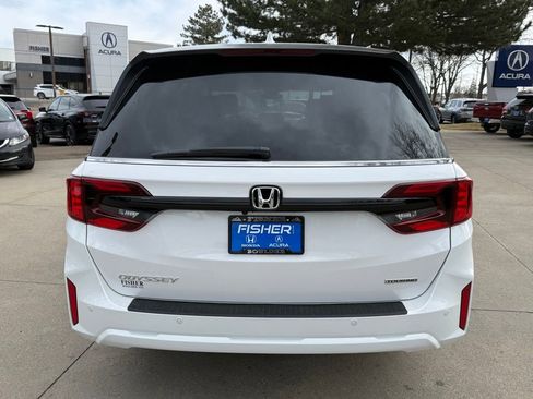 Certified 2026 Honda Odyssey Touring image 6