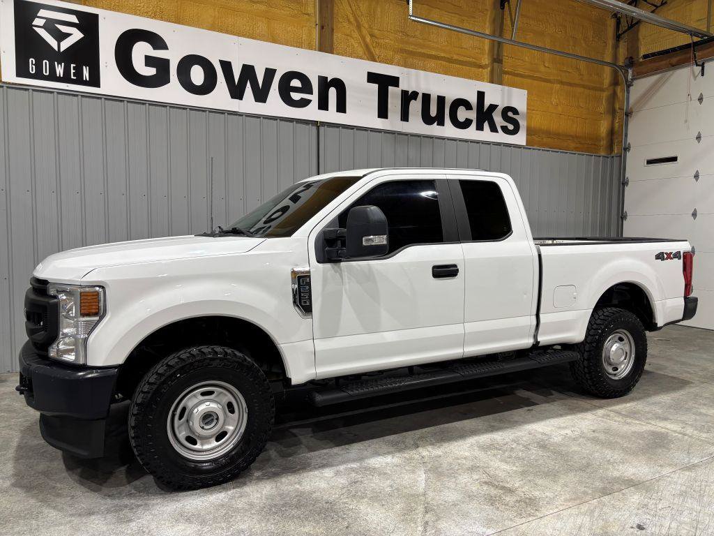 Used 2022 Ford F250 XL w/ Power Equipment Group AWD/4WD image 4