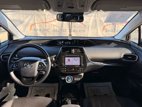 Used 2021 Toyota Prius Prime LE image 27