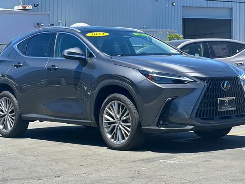Used 2024 Lexus NX 350h AWD w/ Vision Package image 9