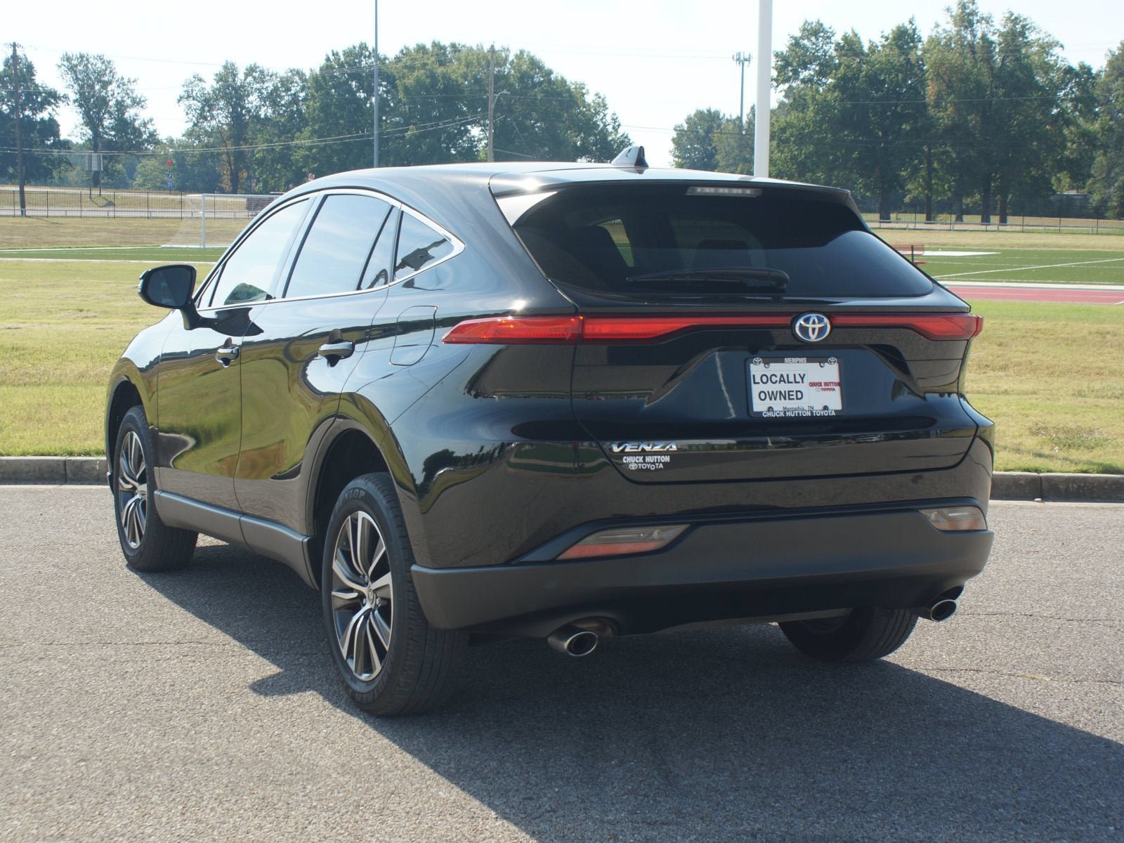 Used 2023 Toyota Venza LE AWD/4WD image 15