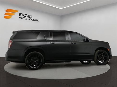Used 2022 Chevrolet Suburban RST w/ Luxury Package image 53