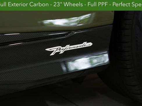 Used 2023 Lamborghini Urus Performante AWD/4WD image 9