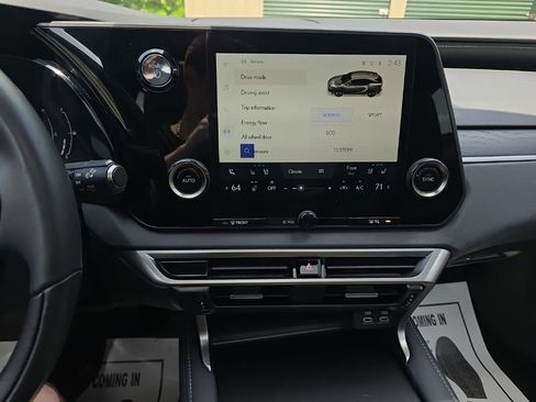 Used 2024 Lexus RX 350h w/ Accessory Package (Z1) AWD/4WD image 24