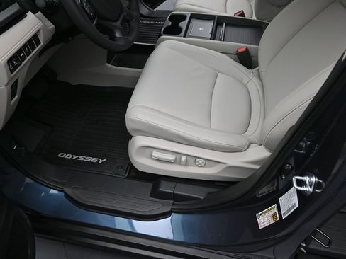 New 2026 Honda Odyssey EX-L image 12