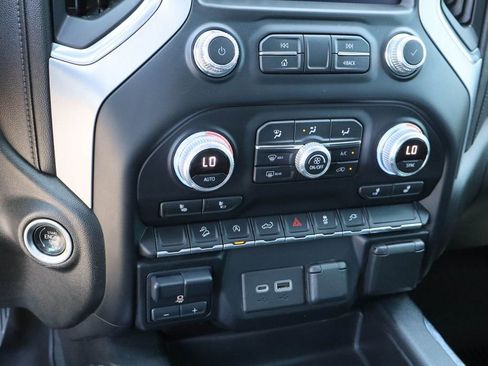 Used 2021 GMC Sierra 1500 Elevation image 18