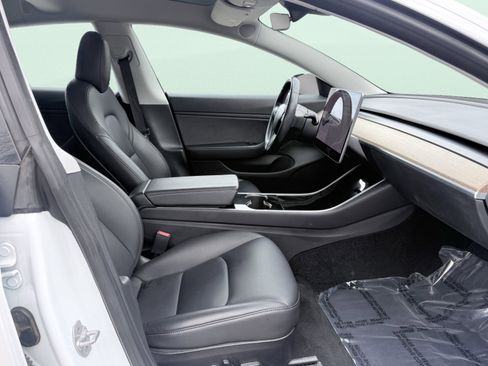 Used 2018 Tesla Model 3 Mid Range image 43