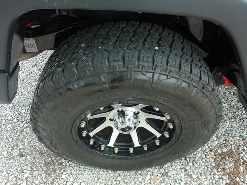 Used 2013 Jeep Wrangler Sport AWD/4WD image 26