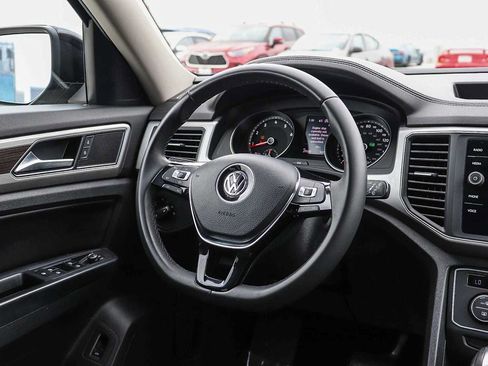 Used 2019 Volkswagen Atlas SE w/ Towing Package FWD image 16