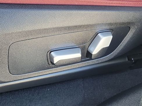 Used 2024 BMW X4 xDrive30i w/ Parking Assistance Package image 27