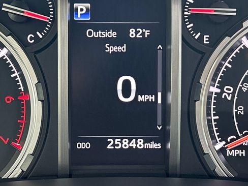 Certified 2022 Toyota 4Runner Limited AWD/4WD image 19