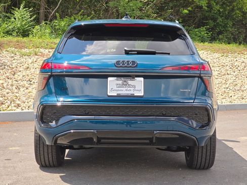 New 2026 Audi Q3 quattro 2.0T AWD/4WD image 23