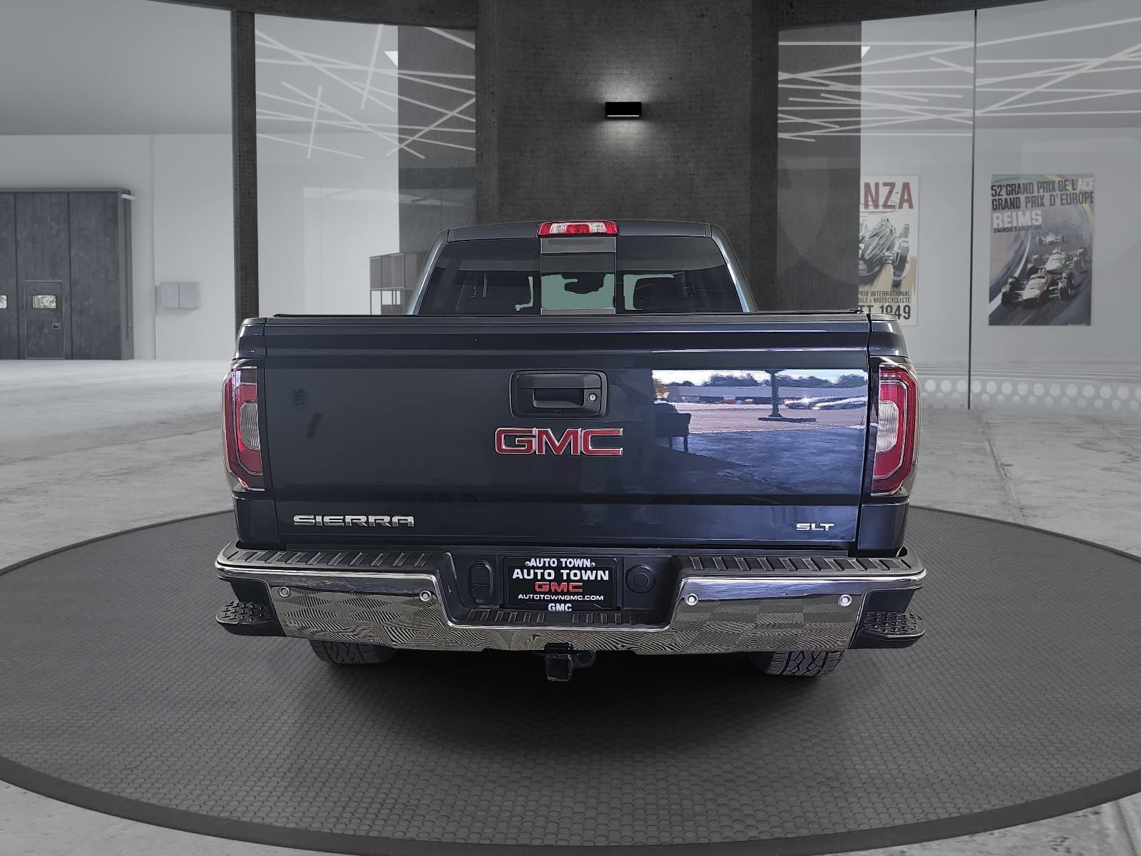 Used 2018 GMC Sierra 1500 SLT AWD/4WD image 6