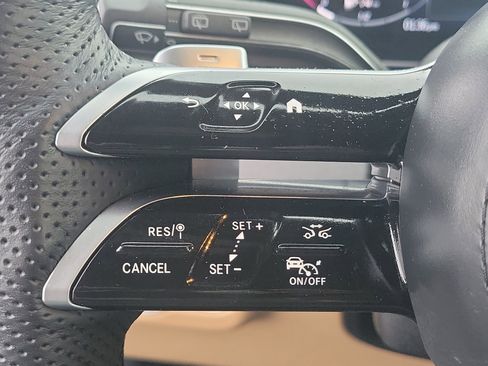 Used 2024 Mercedes-Benz GLS 450 4MATIC image 20